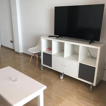 Ar Family Calafats شقة